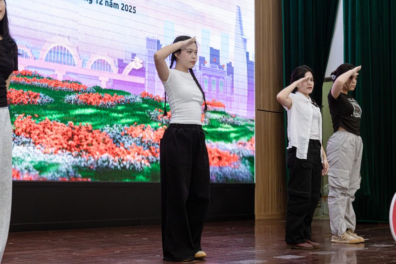 Thắp sáng trí thức chăm sóc sức khỏe sinh sản và tình dục cho sinh viên trường Đại học Đà Nẵng Thắp sáng trí thức chăm sóc sức khỏe sinh sản và tình dục cho sinh viên trường Đại học Đà Nẵng