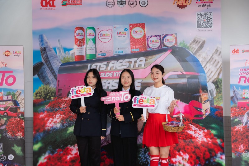 Sức trẻ Đại học Hàng Hải Việt Nam lan tỏa thông điệp sống an toàn – yêu có trách nhiệm Sức trẻ Đại học Hàng Hải Việt Nam lan tỏa thông điệp sống an toàn – yêu có trách nhiệm