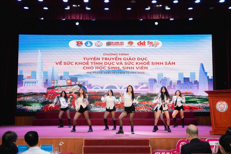 Sức trẻ Đại học Hàng Hải Việt Nam lan tỏa thông điệp sống an toàn – yêu có trách nhiệm Sức trẻ Đại học Hàng Hải Việt Nam lan tỏa thông điệp sống an toàn – yêu có trách nhiệm