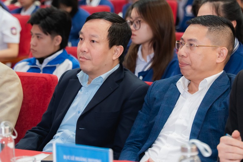 Sức trẻ Đại học Hàng Hải Việt Nam lan tỏa thông điệp sống an toàn – yêu có trách nhiệm Sức trẻ Đại học Hàng Hải Việt Nam lan tỏa thông điệp sống an toàn – yêu có trách nhiệm