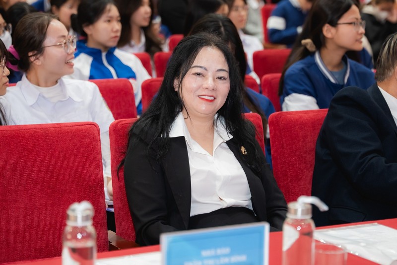 Sức trẻ Đại học Hàng Hải Việt Nam lan tỏa thông điệp sống an toàn – yêu có trách nhiệm Sức trẻ Đại học Hàng Hải Việt Nam lan tỏa thông điệp sống an toàn – yêu có trách nhiệm