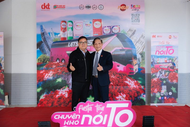 Sức trẻ Đại học Hàng Hải Việt Nam lan tỏa thông điệp sống an toàn – yêu có trách nhiệm Sức trẻ Đại học Hàng Hải Việt Nam lan tỏa thông điệp sống an toàn – yêu có trách nhiệm