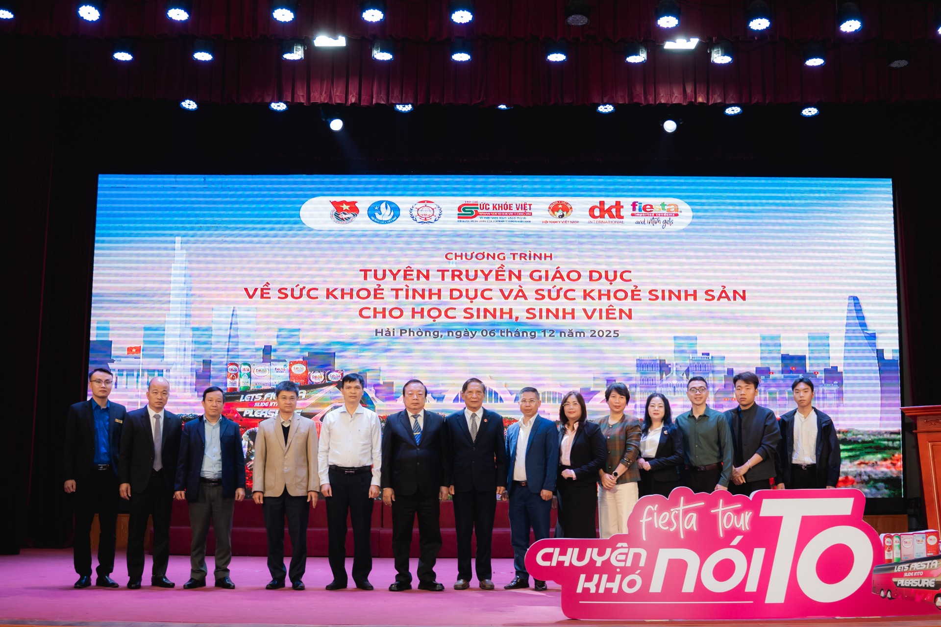 Sức trẻ Đại học Hàng Hải Việt Nam lan tỏa thông điệp sống an toàn – yêu có trách nhiệm Sức trẻ Đại học Hàng Hải Việt Nam lan tỏa thông điệp sống an toàn – yêu có trách nhiệm