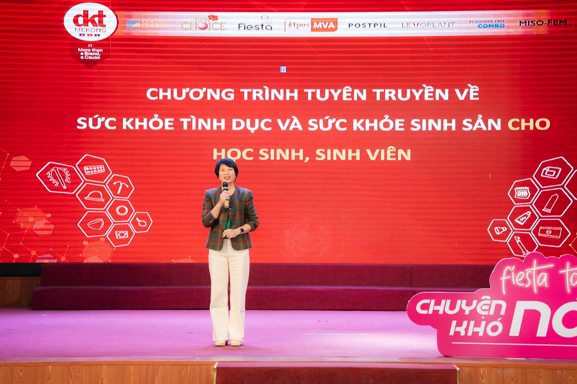Sức trẻ Đại học Hàng Hải Việt Nam lan tỏa thông điệp sống an toàn – yêu có trách nhiệm Sức trẻ Đại học Hàng Hải Việt Nam lan tỏa thông điệp sống an toàn – yêu có trách nhiệm