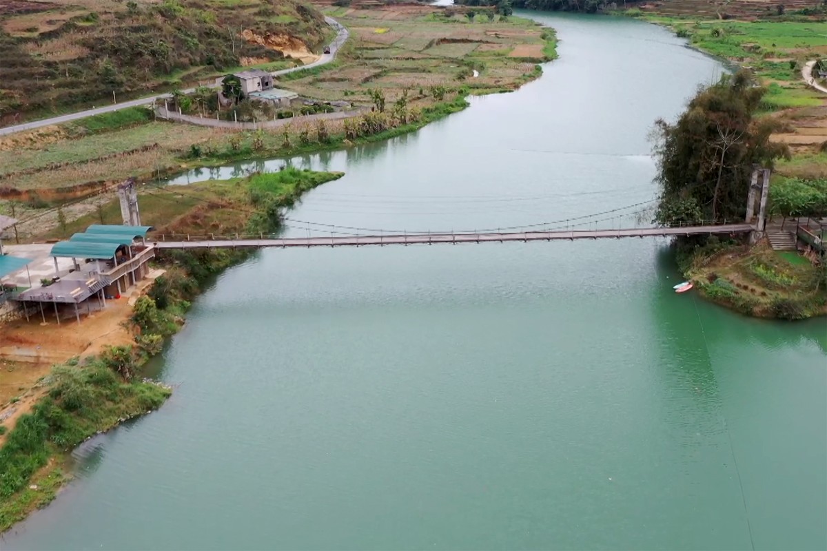 Dự báo thời tiết ngày 11/12/2025: Bắc Bộ có sương mù nhẹ, vùng núi có nơi rét đậm. Dự báo thời tiết ngày 11/12/2025: Bắc Bộ có sương mù nhẹ, vùng núi có nơi rét đậm.