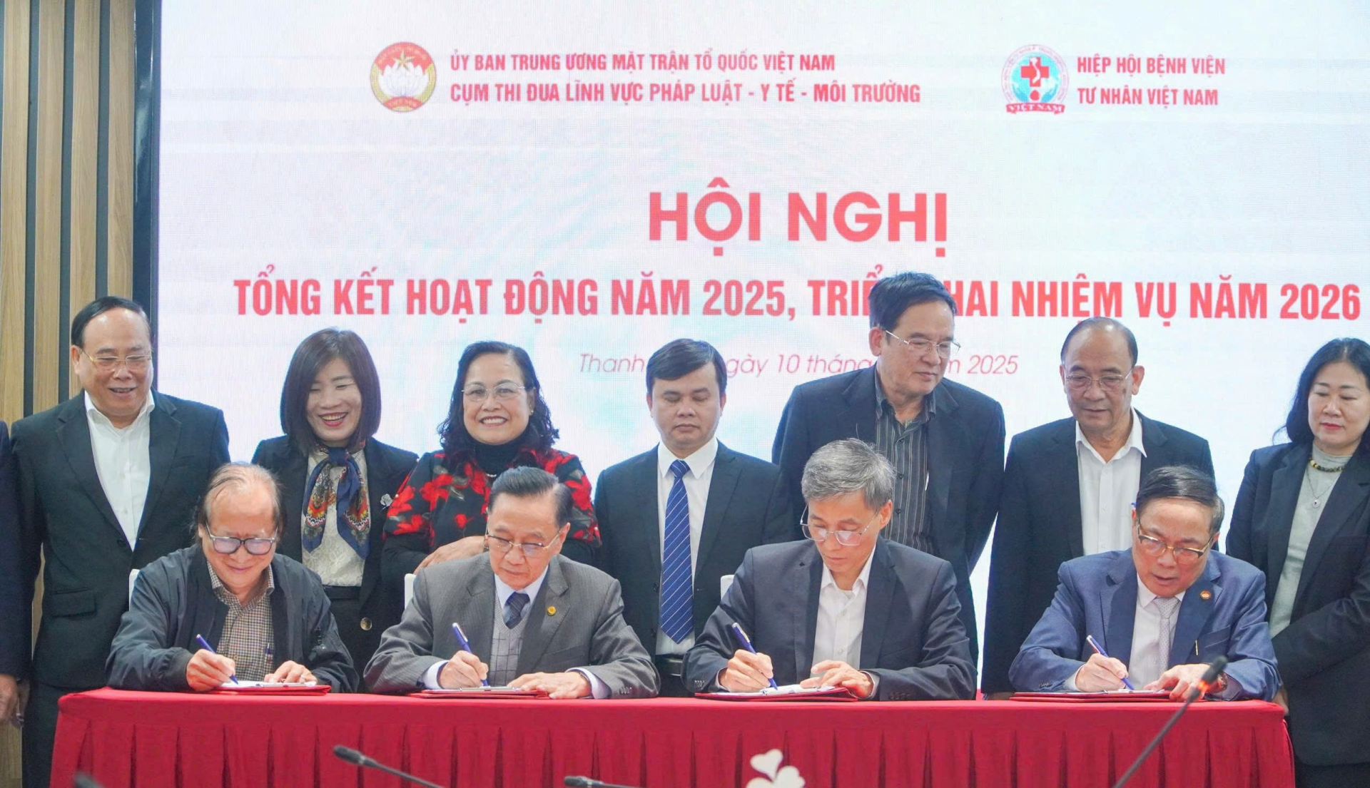 Thúc đẩy hiệu quả phong trào thi đua trong lĩnh vực Pháp luật – Y tế – Môi trường