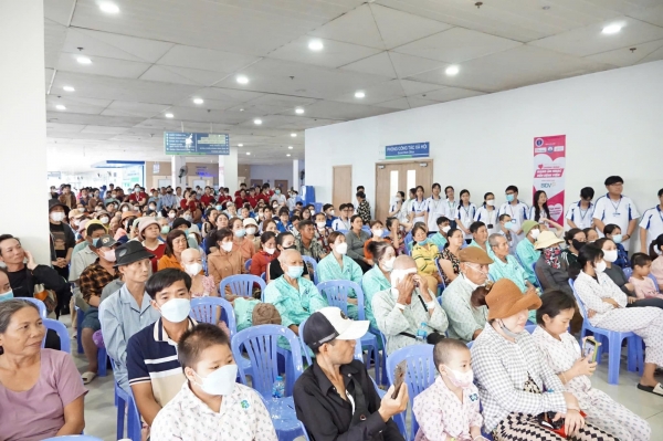 Ung thư tuyến giáp dẫn đầu số ca mắc mới tại Bệnh viện Ung Bướu TP HCM