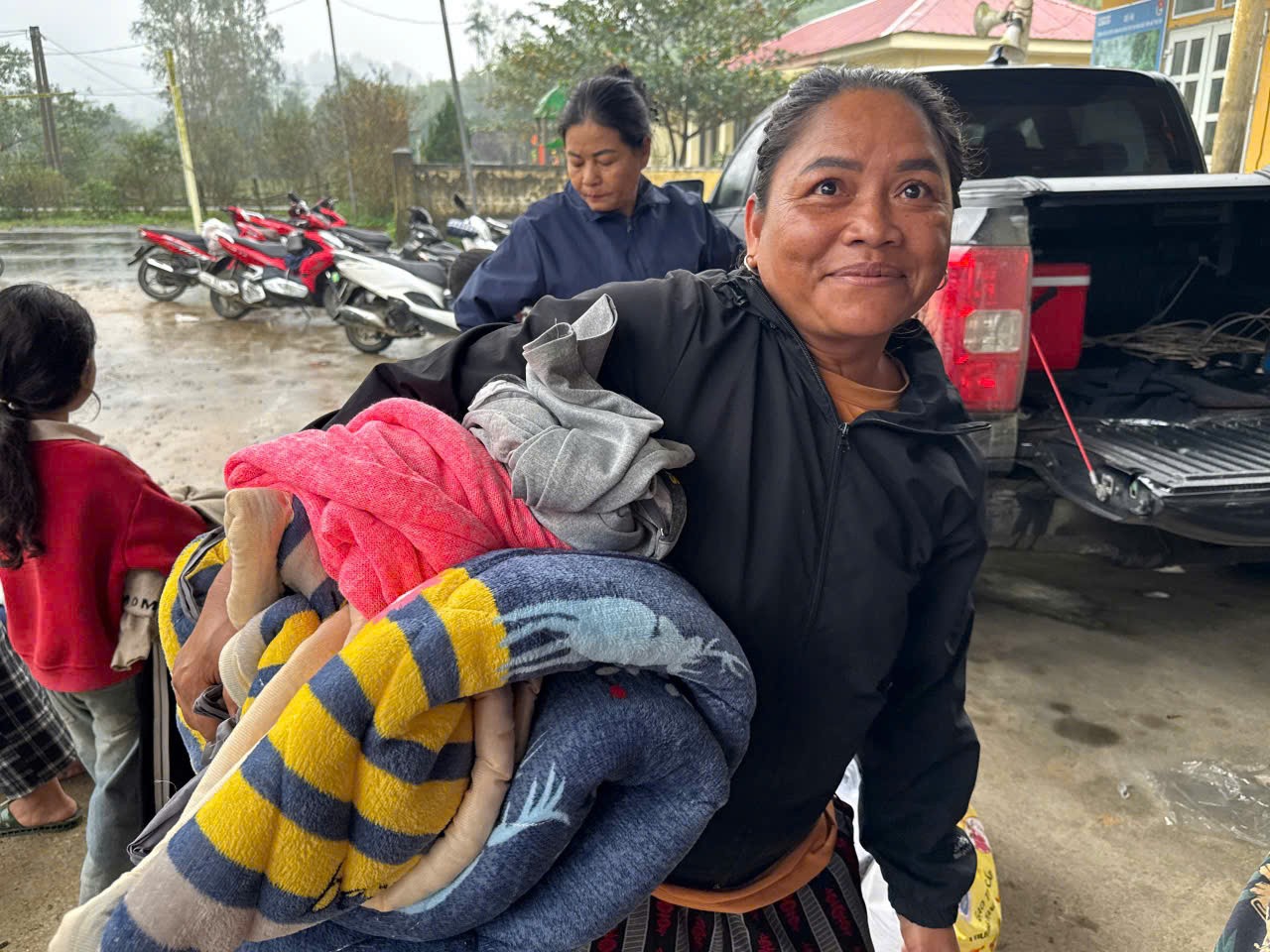 Hội Nam Y Việt Nam và hành trình lan tỏa yêu thương đến 280 hộ đồng bào Rục ở Kim Phú (Quảng Trị)