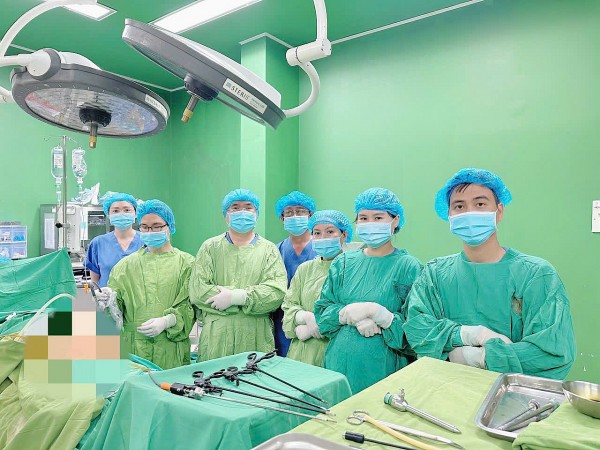 Viêm phần phụ vỡ gây sốc, đừng chủ quan với đau bụng