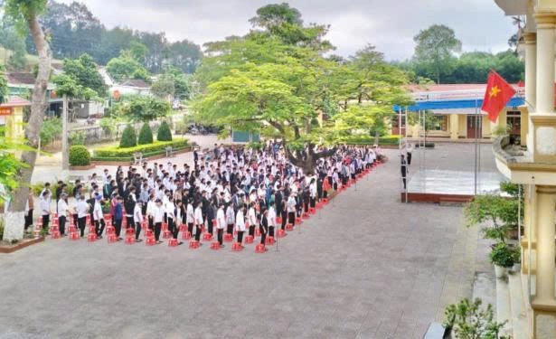 Cơ sở vật chất các trường học được đầu tư đồng bộ.