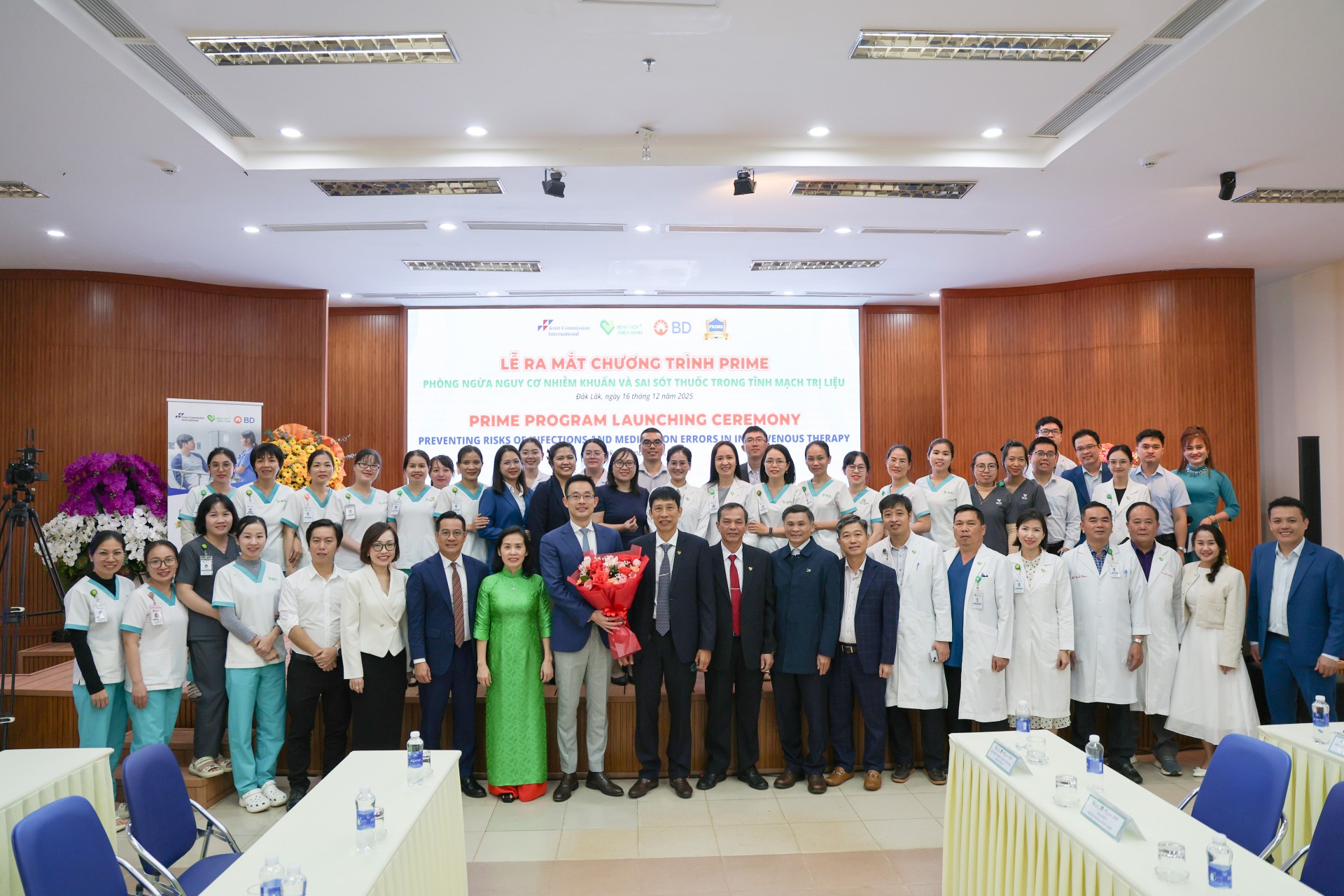 Hợp tác quốc tế nâng cao an toàn điều trị truyền tĩnh mạch tại Bệnh viện Thiện Hạnh