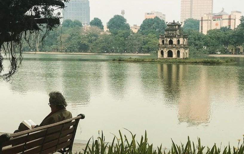 Dự báo thời tiết ngày 17/12/2025: Miền Bắc có mưa rải rác, trời rét