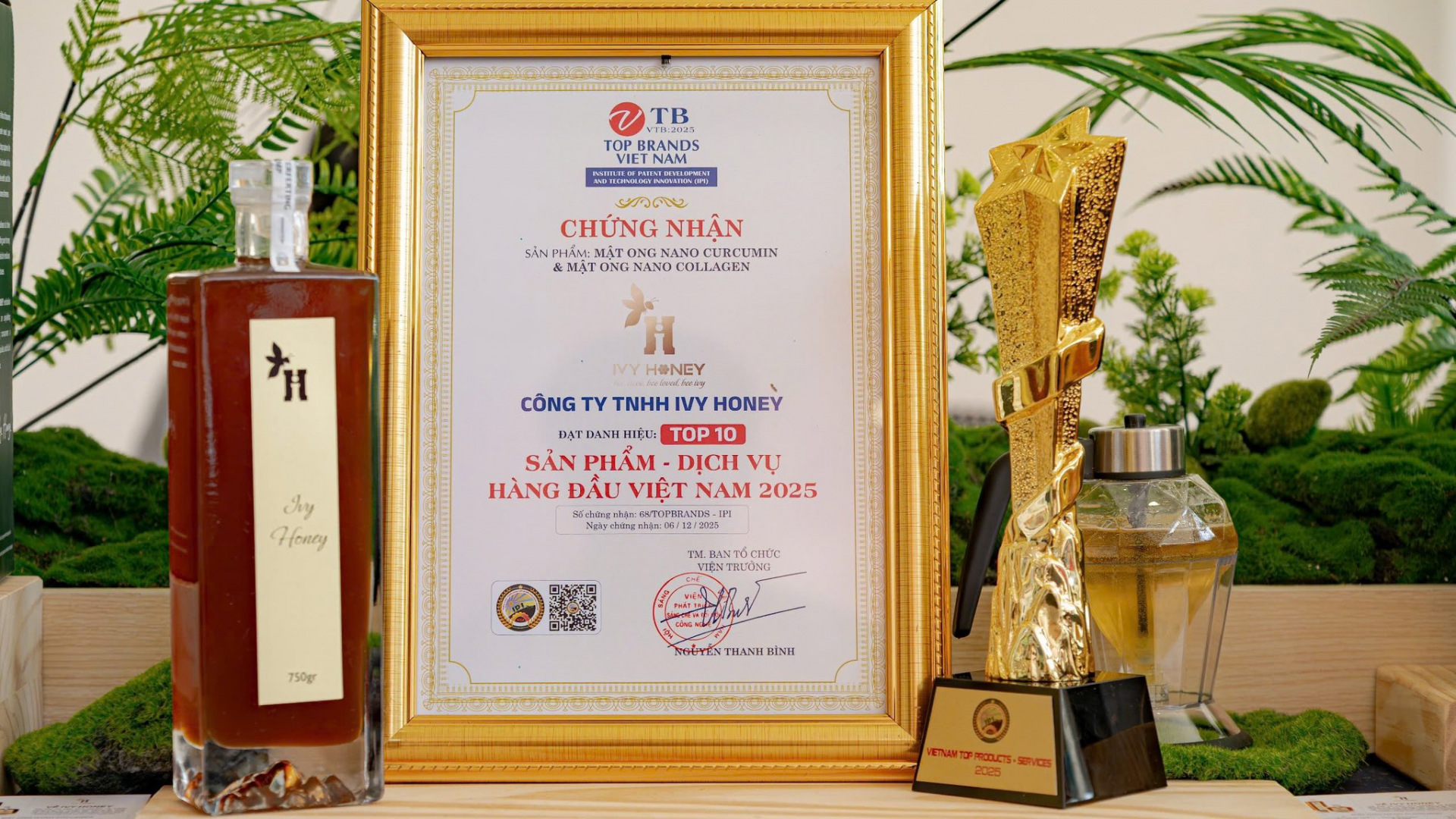 Ivy Honey Được Vinh danh Sản phẩm - Dịch vụ hàng đầu Việt Nam: Hành Trình “Thổi Hồn” Công nghệ vào mật ong Việt