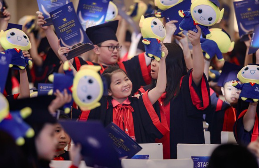 Apollo English 30 năm đồng hành cùng thế hệ Việt Nam hội nhập toàn cầu Apollo English 30 năm đồng hành cùng thế hệ Việt Nam hội nhập toàn cầu