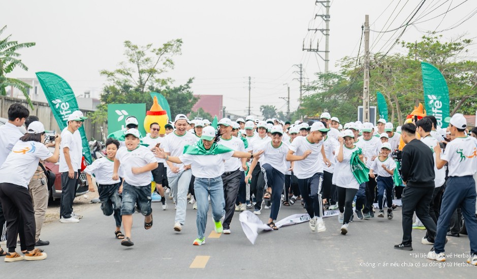 Khuyến khích người dân tham gia luyện tập thể chất và chơi thể thao