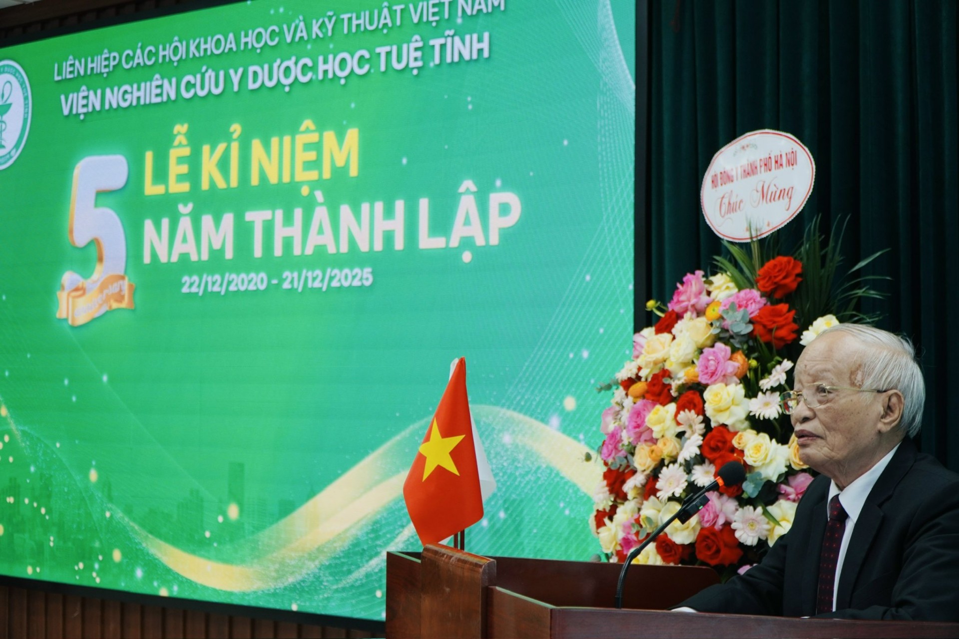 Viện Nghiên cứu Y Dược học Tuệ Tĩnh: Trang trọng Lễ kỷ niệm 5 năm thành lập và Hội thảo khoa học Kế thừa di sản Đại Danh y Tuệ Tĩnh