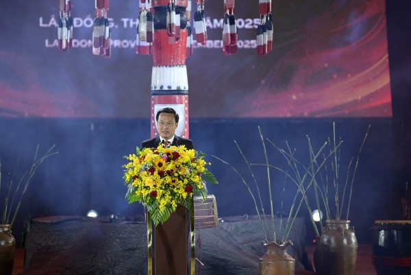 Âm vang đêm hội “Hòa âm cồng chiêng Đông Nam Á năm 2025”