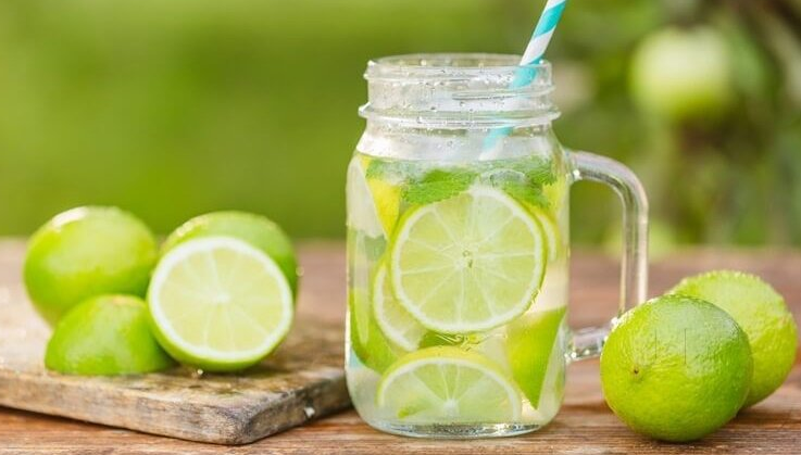 Uống nước chanh mỗi sáng: Thói quen tốt nếu làm đúng cách Uống nước chanh mỗi sáng: Thói quen tốt nếu làm đúng cách