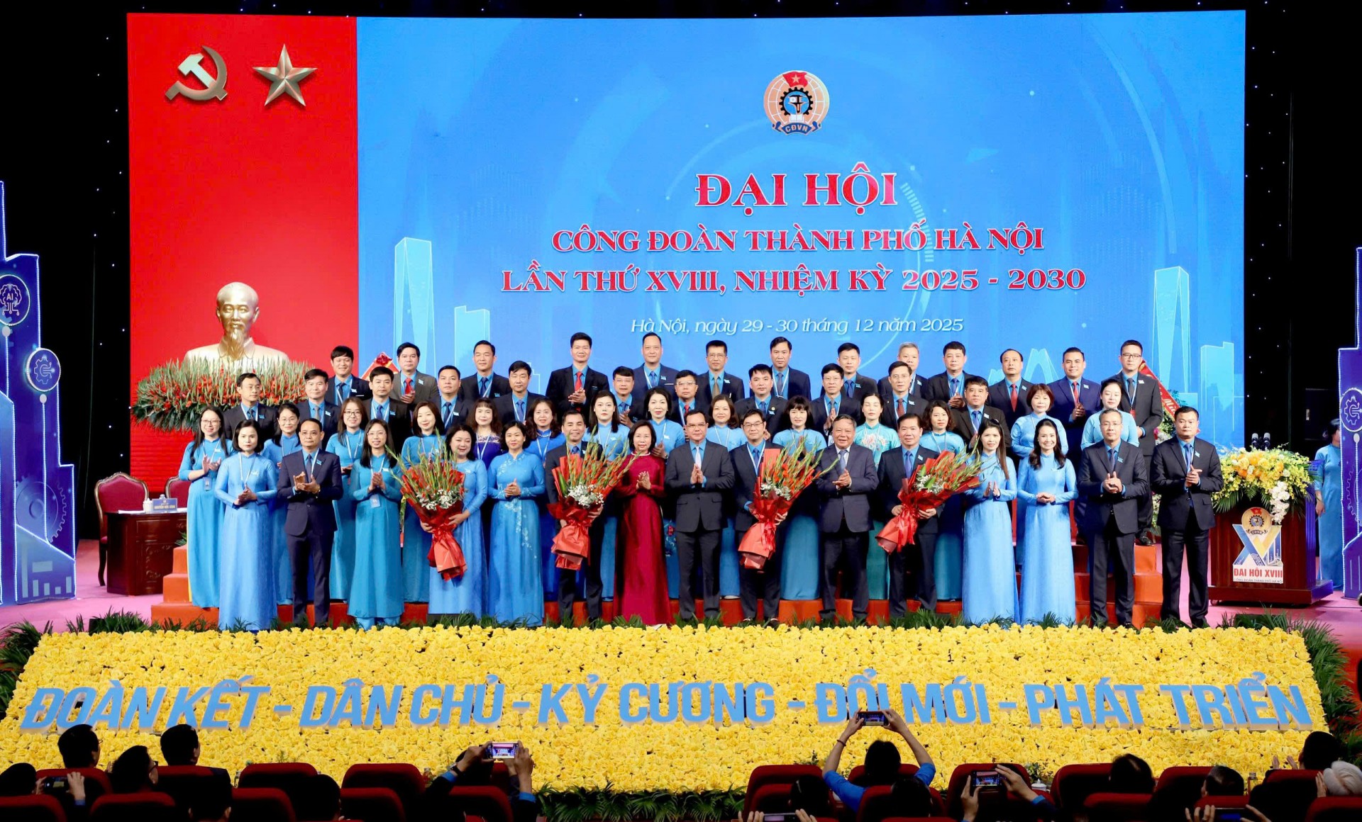 Đại hội Công đoàn Hà Nội lần thứ XVIII: Đổi mới để “bám cơ sở”, chăm lo người lao động và tăng tốc chuyển đổi số