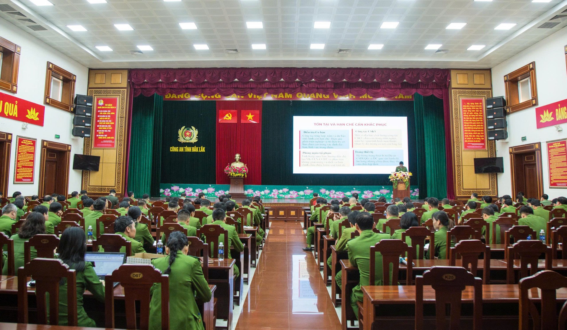 Đắk Lắk: Lực lượng Cảnh sát QLHC về TTXH đạt nhiều thành tích nổi bật trên các mặt công tác