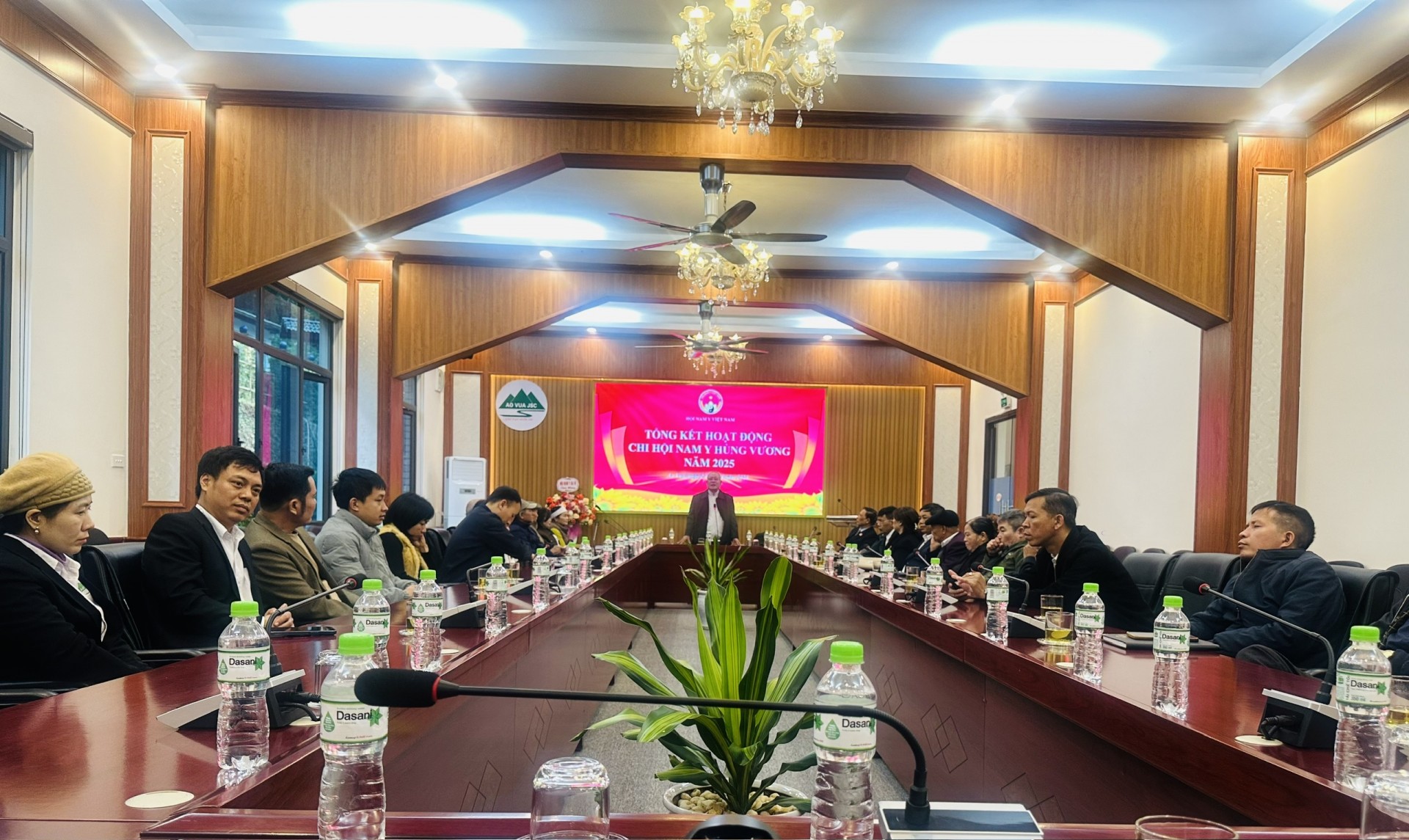 Chi hội Nam Y Hùng Vương tổng kết hoạt động năm 2025: Bền bỉ giữ lửa Nam Y, lan tỏa giá trị Y học cổ truyền vì cộng đồng