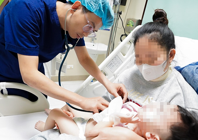 Bé trai 3 tuổi bị chó cắn thấu ngực: Cảnh báo nguy hiểm tiềm ẩn từ vật nuôi trong gia đình