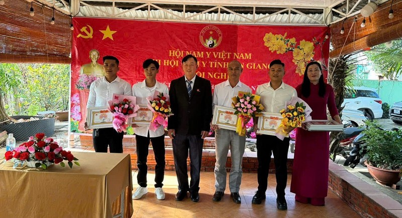 Chi hội Nam y tỉnh An Giang tổng kết hoạt động năm 2025, đề ra mục tiêu phát triển vững mạnh trong năm 2026 Chi hội Nam y tỉnh An Giang tổng kết hoạt động năm 2025, đề ra mục tiêu phát triển vững mạnh trong năm 2026