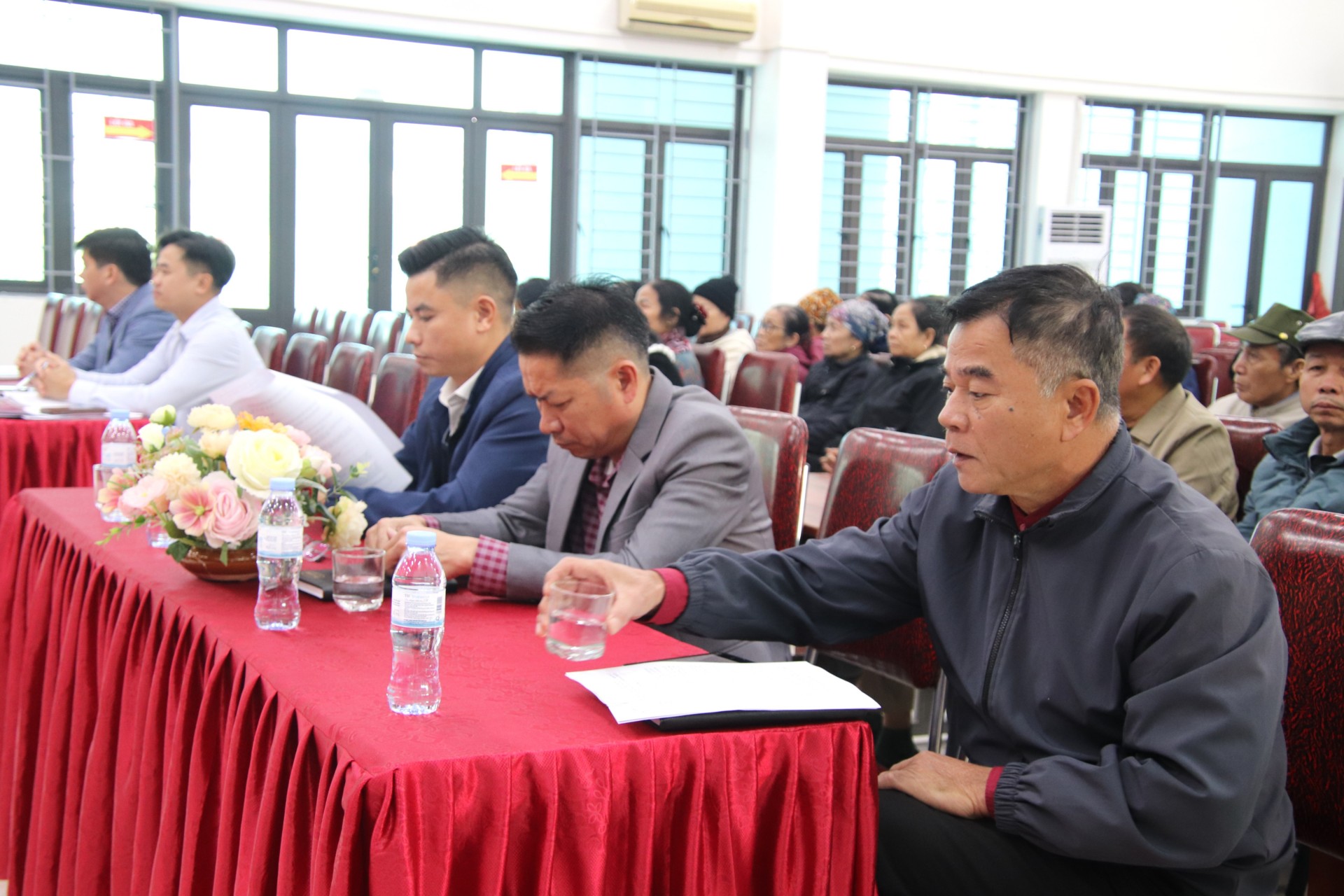 Thôn Ngọc Chi tổ chức hội nghị cử tri giới thiệu người ứng cử đại biểu Hội đồng nhân dân xã nhiệm kỳ 2026 – 2031