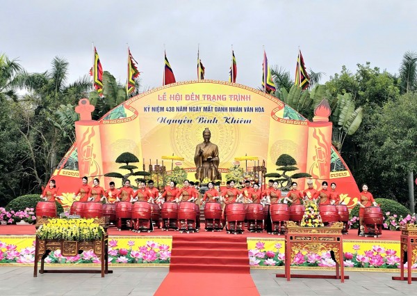 Lễ hội đền thờ Trạng Trình: Kỷ niệm 440 năm ngày mất của danh nhân văn hóa Nguyễn Bỉnh Khiêm