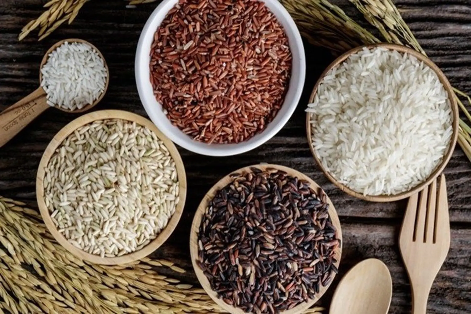 Gạo lứt, đậu xanh, mè đen – bộ ba thực dưỡng quen mà lạ trong chăm sóc sức khỏe