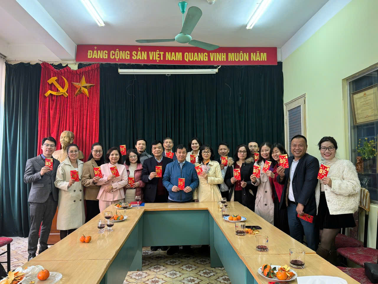 Chào năm mới 2026: Tạp chí Thanh niên cùng tuổi trẻ Việt Nam tự hào, vững tin theo Đảng