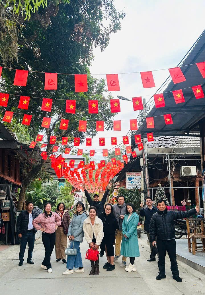 Chào năm mới 2026: Tạp chí Thanh niên cùng tuổi trẻ Việt Nam tự hào, vững tin theo Đảng  - Ảnh 24.