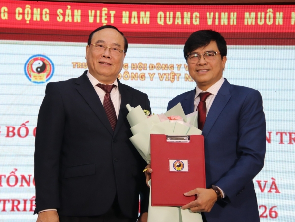 Viện Đông y Việt Nam kiện toàn bộ máy lãnh đạo, tạo nền tảng phát triển chuyên sâu Y học cổ truyền