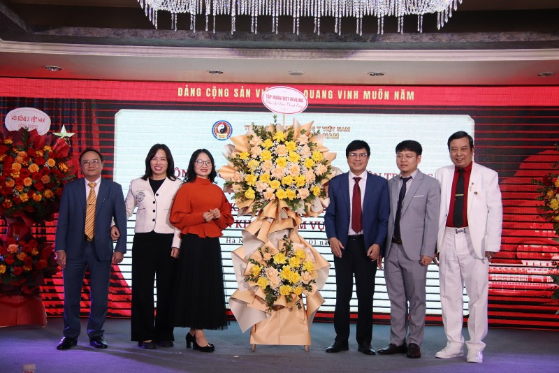 Viện Đông y Việt Nam kiện toàn bộ máy lãnh đạo, tạo nền tảng phát triển chuyên sâu Y học cổ truyền Viện Đông y Việt Nam kiện toàn bộ máy lãnh đạo, tạo nền tảng phát triển chuyên sâu Y học cổ truyền