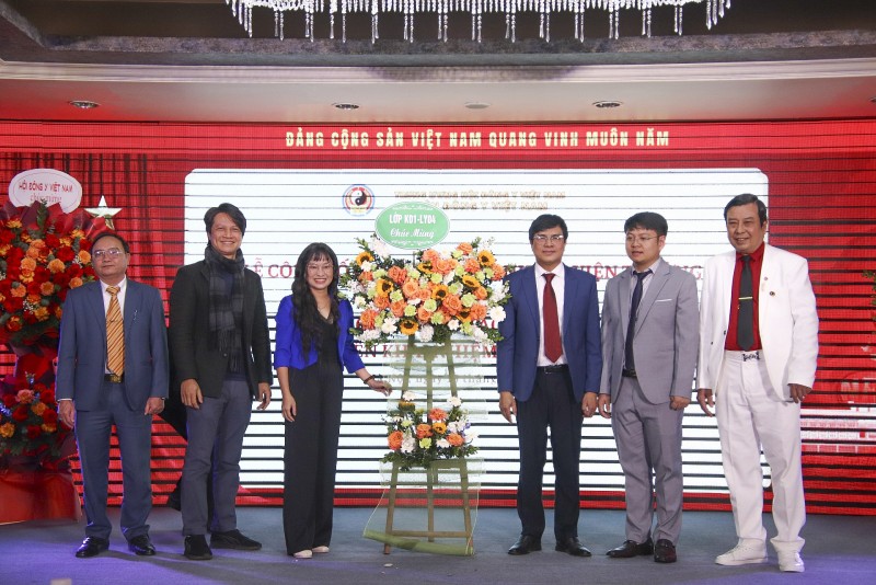 Viện Đông y Việt Nam kiện toàn bộ máy lãnh đạo, tạo nền tảng phát triển chuyên sâu Y học cổ truyền Viện Đông y Việt Nam kiện toàn bộ máy lãnh đạo, tạo nền tảng phát triển chuyên sâu Y học cổ truyền