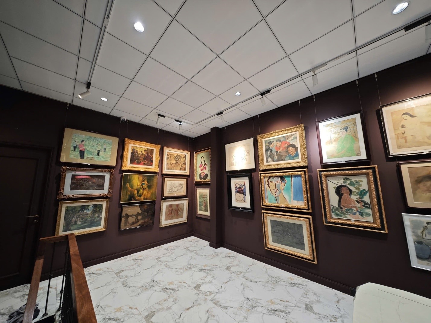 “Âm vang một thế kỷ mỹ thuật Việt Nam”: Hành trình 100 năm từ Mỹ thuật Đông Dương đến đương đại “Âm vang một thế kỷ mỹ thuật Việt Nam”: Hành trình 100 năm từ Mỹ thuật Đông Dương đến đương đại