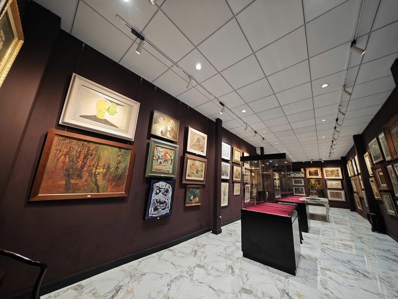 “Âm vang một thế kỷ mỹ thuật Việt Nam”: Hành trình 100 năm từ Mỹ thuật Đông Dương đến đương đại “Âm vang một thế kỷ mỹ thuật Việt Nam”: Hành trình 100 năm từ Mỹ thuật Đông Dương đến đương đại