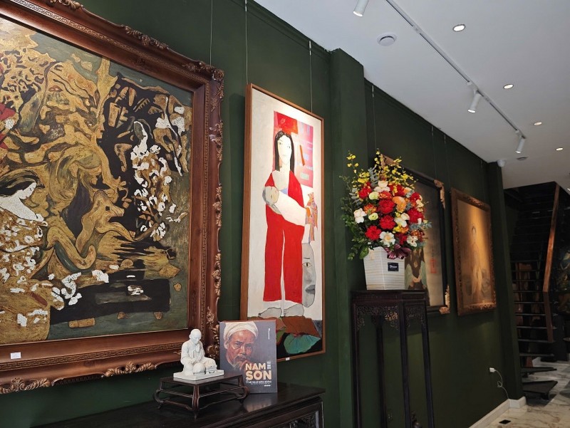 “Âm vang một thế kỷ mỹ thuật Việt Nam”: Hành trình 100 năm từ Mỹ thuật Đông Dương đến đương đại “Âm vang một thế kỷ mỹ thuật Việt Nam”: Hành trình 100 năm từ Mỹ thuật Đông Dương đến đương đại