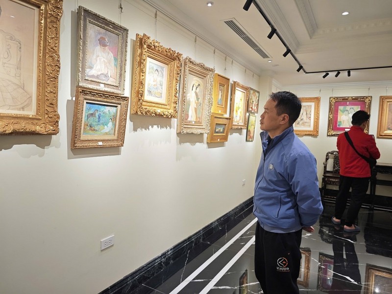 “Âm vang một thế kỷ mỹ thuật Việt Nam”: Hành trình 100 năm từ Mỹ thuật Đông Dương đến đương đại “Âm vang một thế kỷ mỹ thuật Việt Nam”: Hành trình 100 năm từ Mỹ thuật Đông Dương đến đương đại