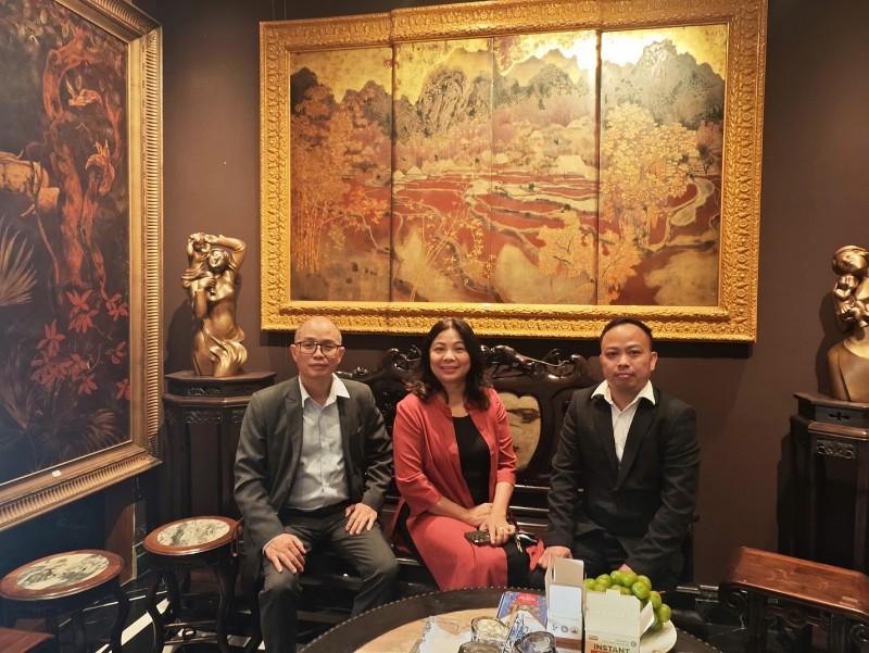 “Âm vang một thế kỷ mỹ thuật Việt Nam”: Hành trình 100 năm từ Mỹ thuật Đông Dương đến đương đại “Âm vang một thế kỷ mỹ thuật Việt Nam”: Hành trình 100 năm từ Mỹ thuật Đông Dương đến đương đại