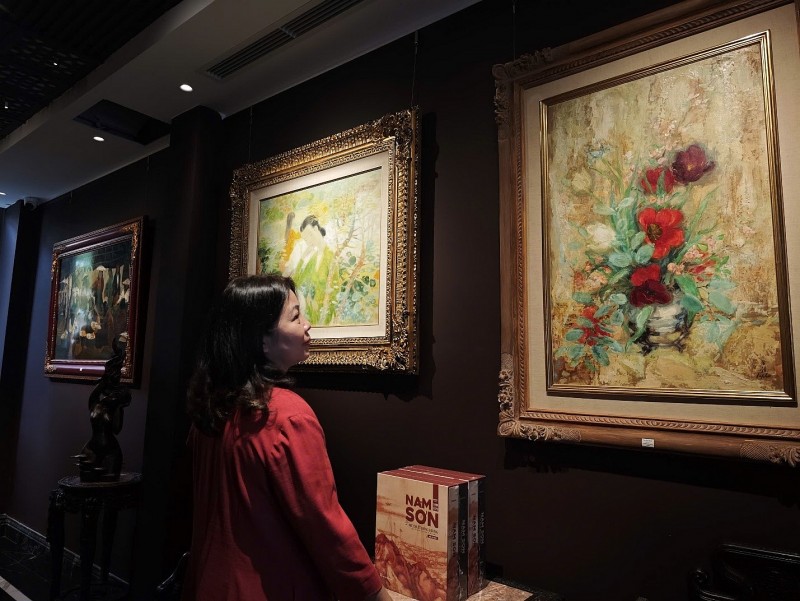 “Âm vang một thế kỷ mỹ thuật Việt Nam”: Hành trình 100 năm từ Mỹ thuật Đông Dương đến đương đại “Âm vang một thế kỷ mỹ thuật Việt Nam”: Hành trình 100 năm từ Mỹ thuật Đông Dương đến đương đại