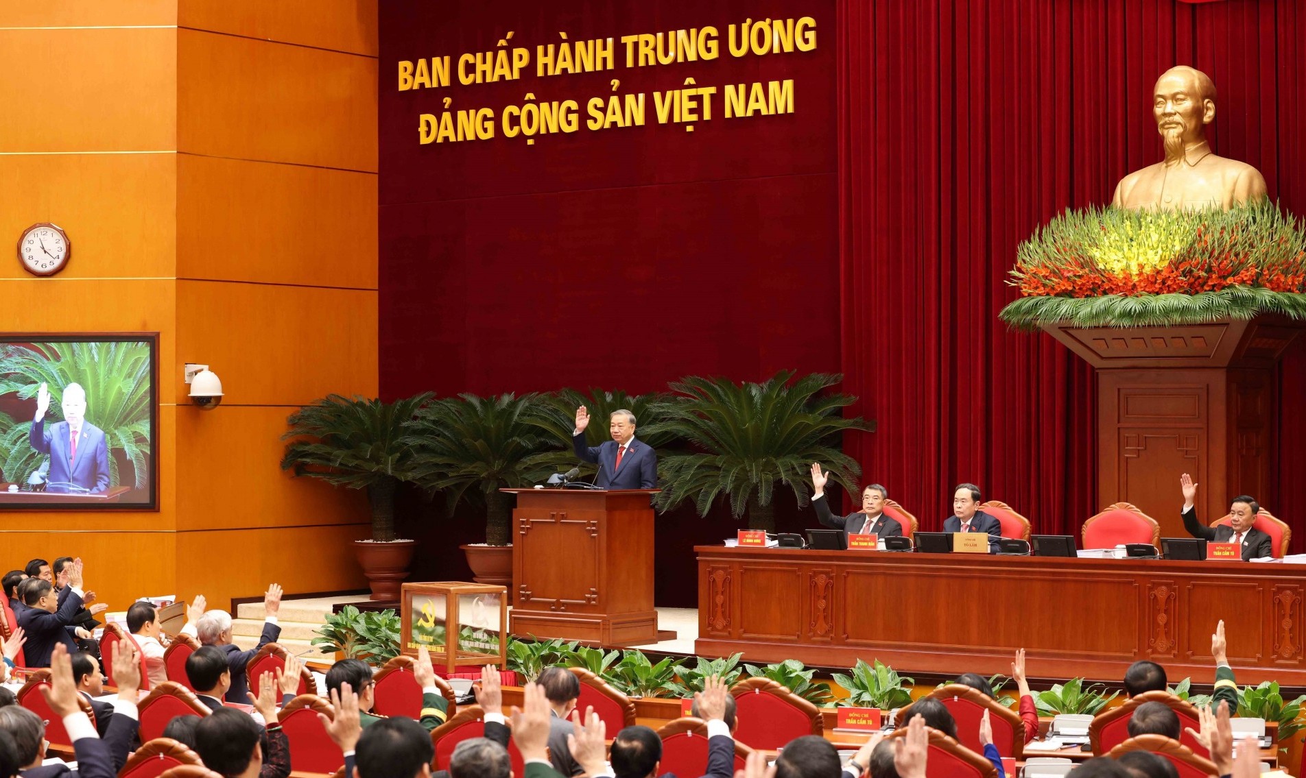 Danh sách Bộ Chính trị, Ban Bí thư Ban Chấp hành Trung ương Đảng khóa XIV