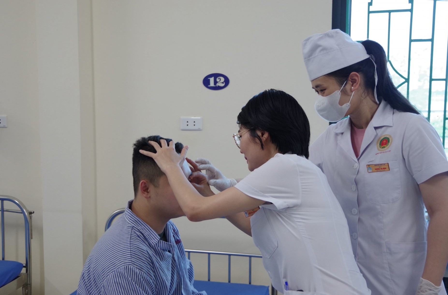 Cảnh báo liệt dây thần kinh do trời rét đậm, dễ nhầm với đột quỵ