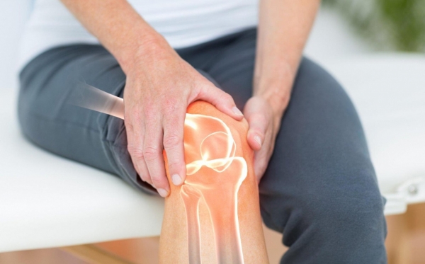 Phòng tránh bệnh xương khớp mùa lạnh