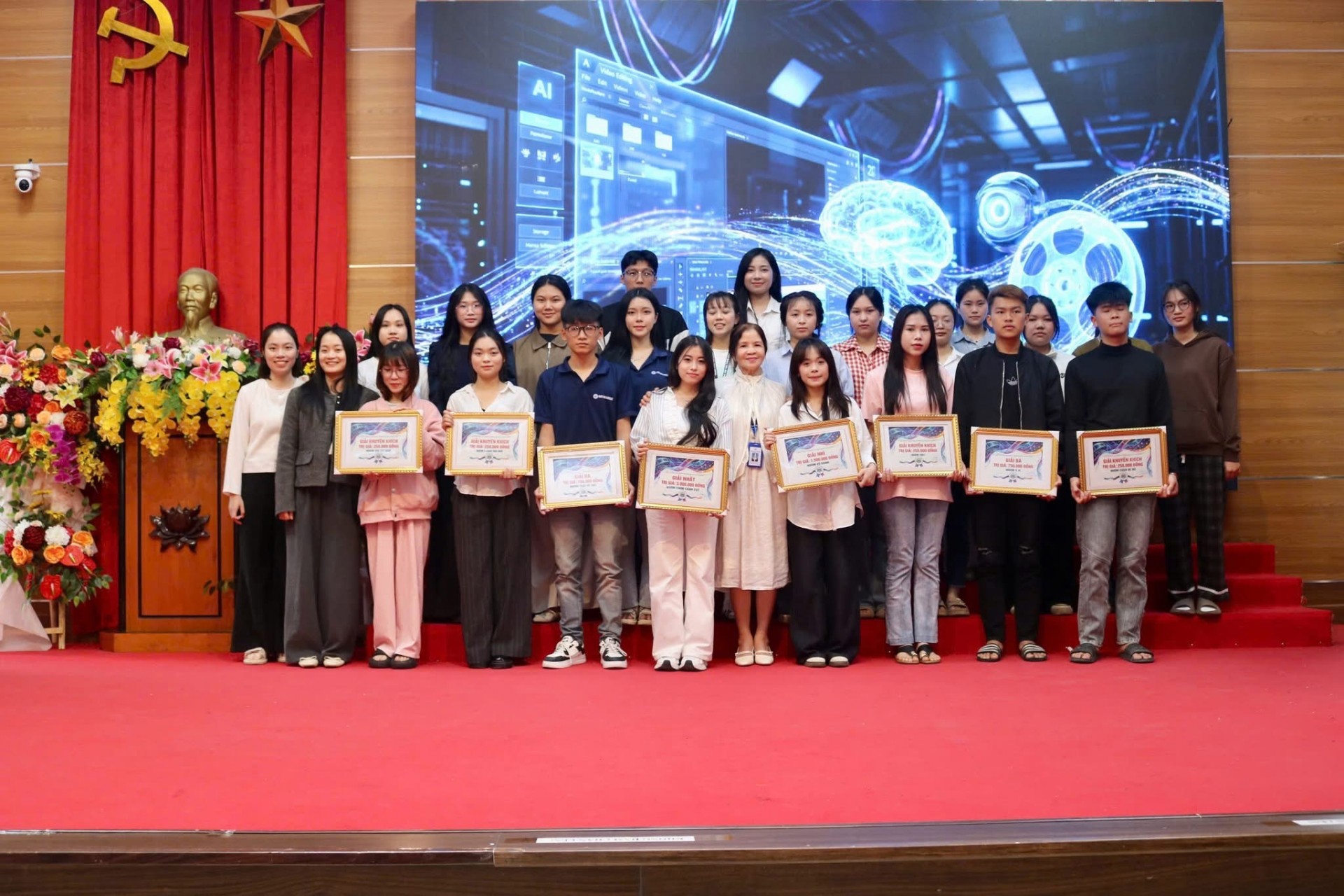 Trường Đại học Thành Đông ứng dụng trí tuệ nhân tạo vào chuẩn đầu ra, chuẩn bị nguồn nhân lực thích ứng thị trường lao động số Trường Đại học Thành Đông ứng dụng trí tuệ nhân tạo vào chuẩn đầu ra, chuẩn bị nguồn nhân lực thích ứng thị trường lao động số