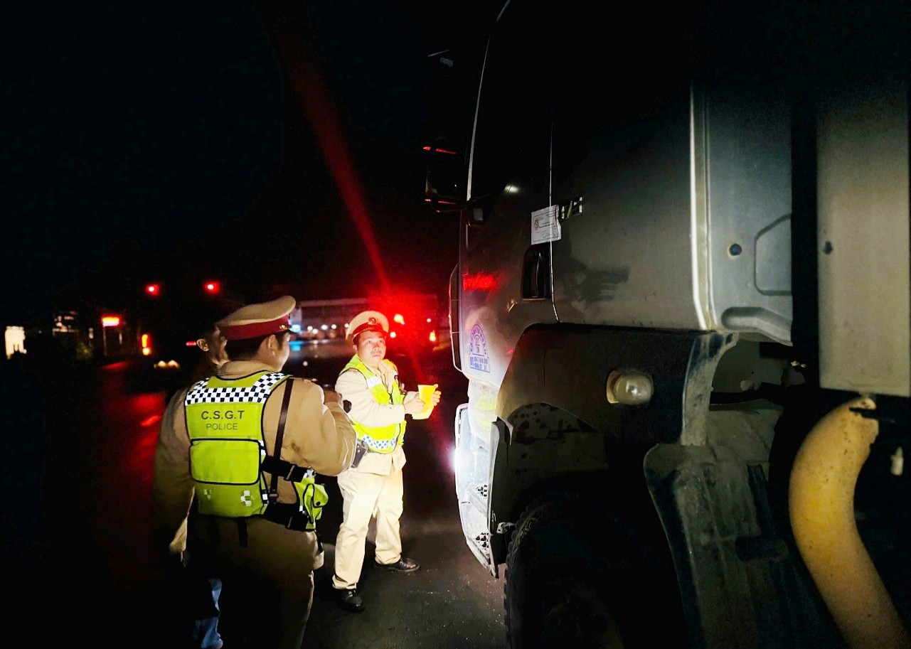 Đắk Lắk gắn trách nhiệm người đứng đầu với bảo đảm trật tự an toàn giao thông Đắk Lắk gắn trách nhiệm người đứng đầu với bảo đảm trật tự an toàn giao thông