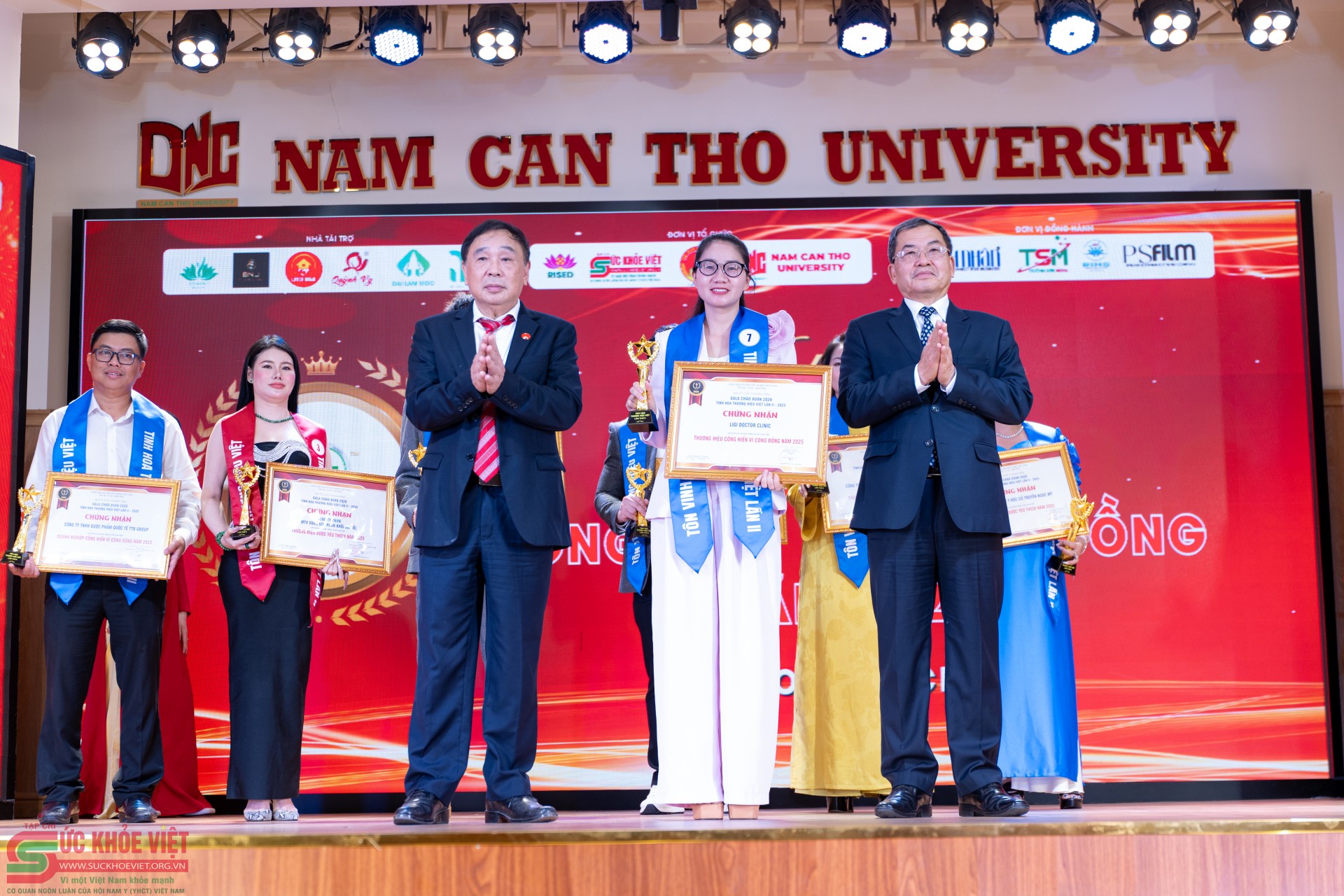 LIGI Doctor Clinic được vinh danh “Thương hiệu cống hiến vì cộng đồng năm 2025” LIGI Doctor Clinic được vinh danh “Thương hiệu cống hiến vì cộng đồng năm 2025”