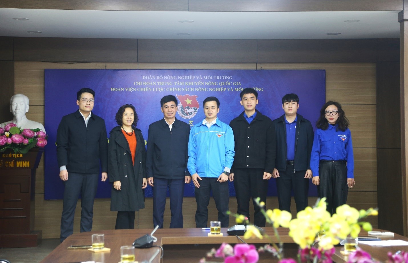 Đoàn Thanh niên khối 16 Thụy Khuê tổ chức Lễ chào cờ và giới thiệu đoàn viên ưu tú cho Đảng Đoàn Thanh niên khối 16 Thụy Khuê tổ chức Lễ chào cờ và giới thiệu đoàn viên ưu tú cho Đảng