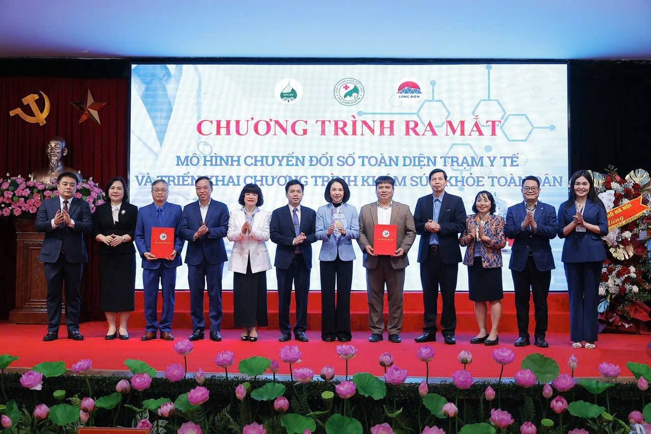 Đổi mới quản trị, ứng dụng công nghệ trong chuyển đổi số tại Bệnh viện Đa khoa Đức Giang Đổi mới quản trị, ứng dụng công nghệ trong chuyển đổi số tại Bệnh viện Đa khoa Đức Giang