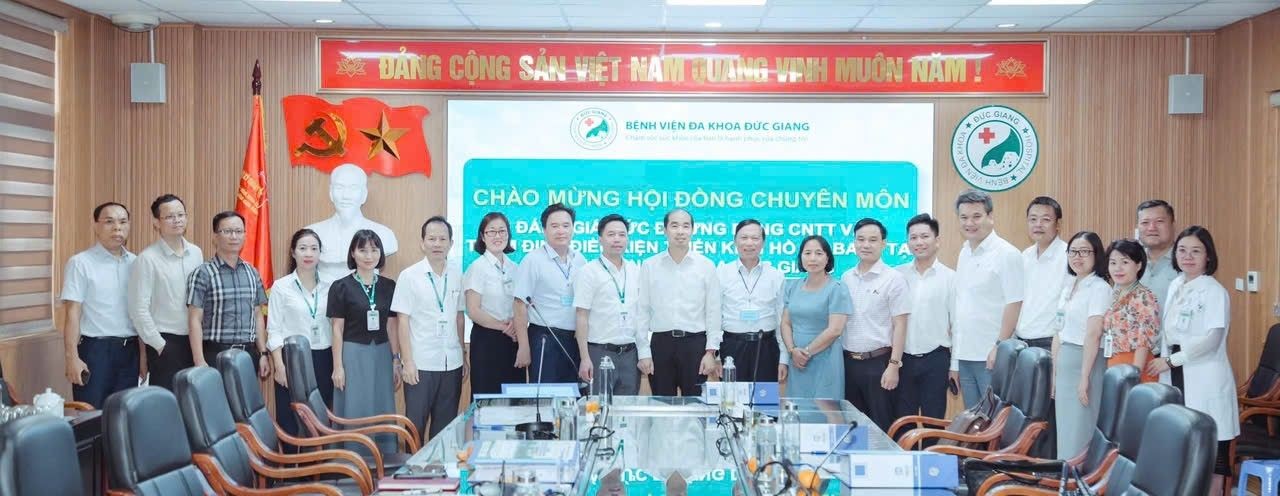 Đổi mới quản trị, ứng dụng công nghệ trong chuyển đổi số tại Bệnh viện Đa khoa Đức Giang Đổi mới quản trị, ứng dụng công nghệ trong chuyển đổi số tại Bệnh viện Đa khoa Đức Giang